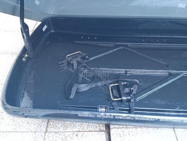 Thule Polar 700 krovni kofer