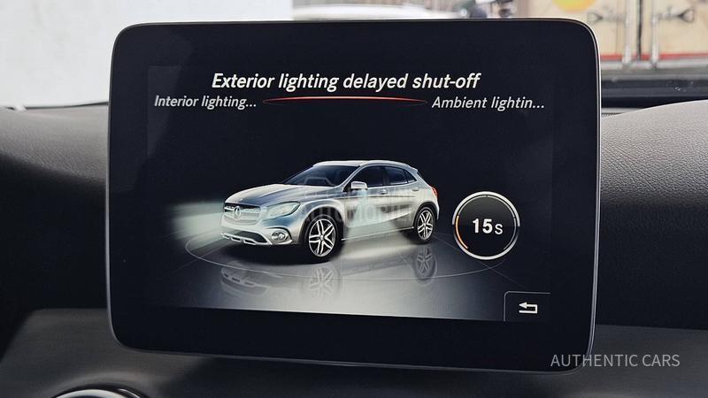 Mercedes Benz GLA 200 AMG