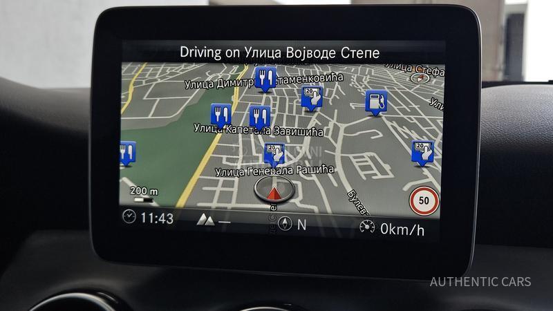 Mercedes Benz GLA 200 AMG