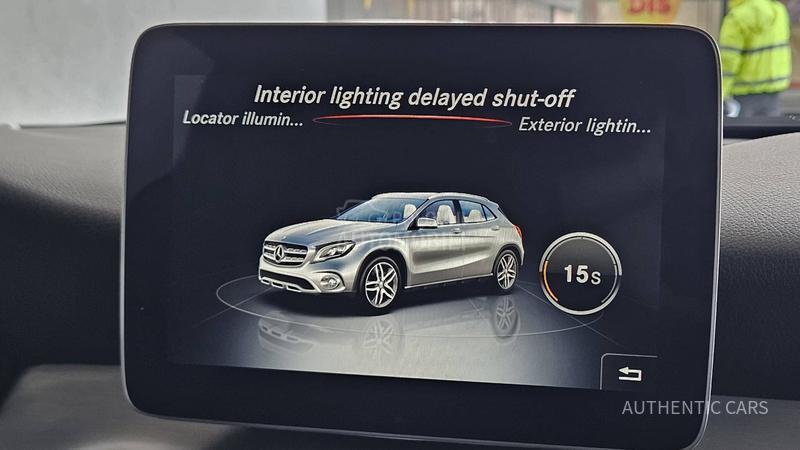 Mercedes Benz GLA 200 AMG