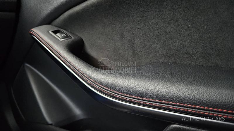 Mercedes Benz GLA 200 AMG