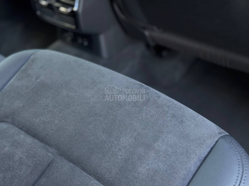 Audi Q3 2.0D/S-Line/Black/20