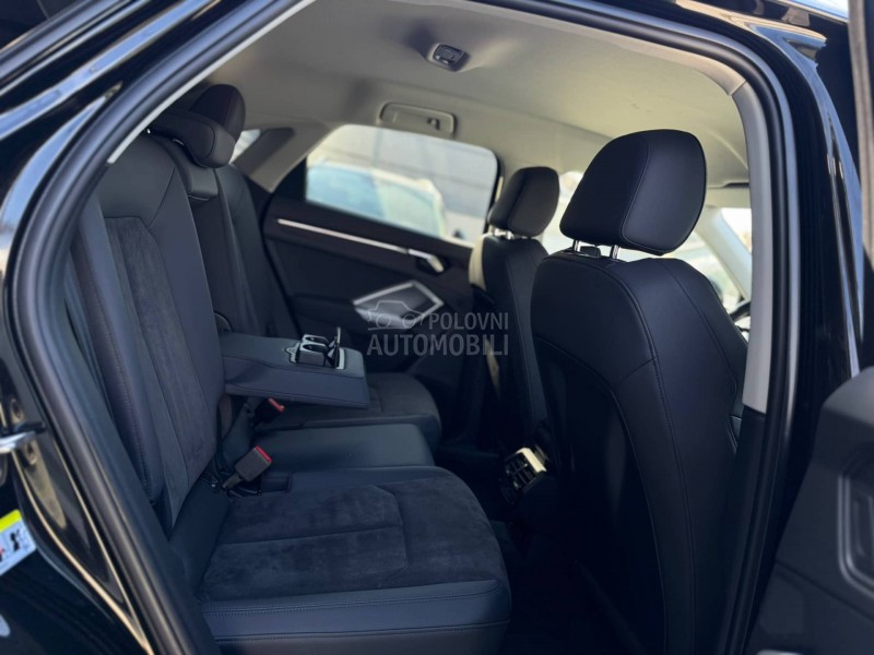 Audi Q3 2.0D/S-Line/Black/20