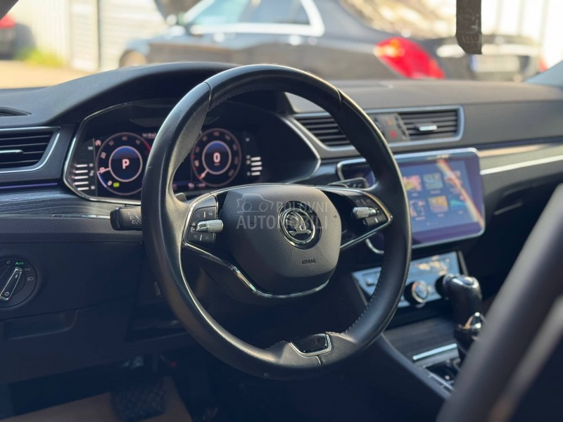 Škoda Superb 2.0D/PREMIUM/KRISTAL