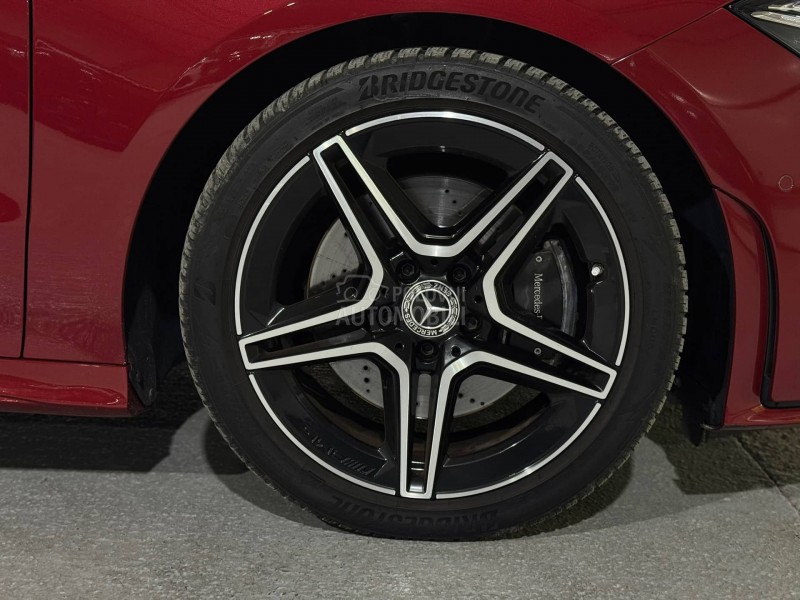 Mercedes Benz CLA 200 D/AMG/BLACK