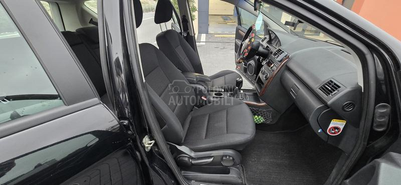 Mercedes Benz A 150 1.5ELEGANCE