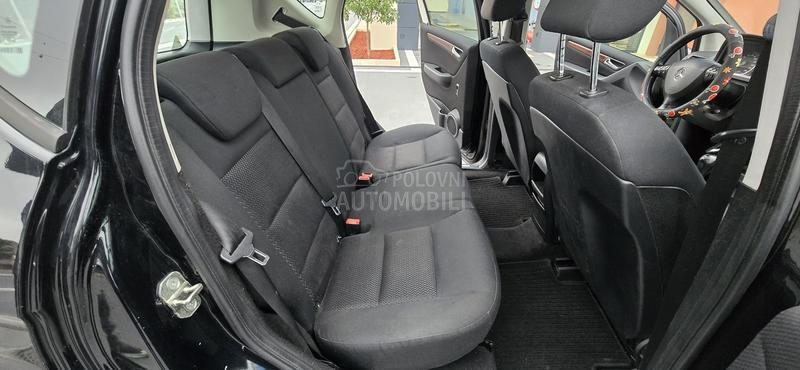 Mercedes Benz A 150 1.5ELEGANCE