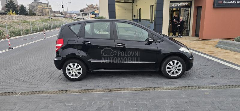 Mercedes Benz A 150 1.5ELEGANCE
