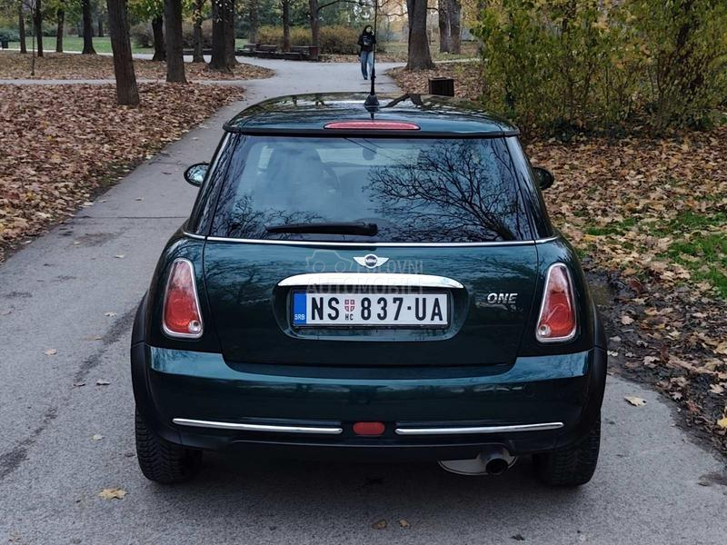 MINI One OČUVAN