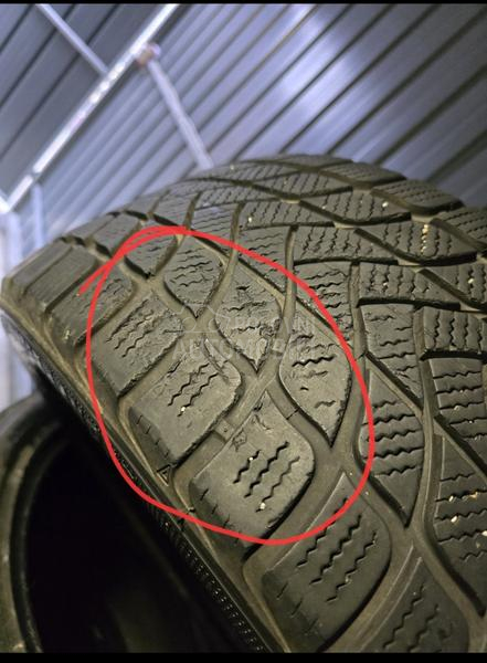 Dunlop 235/45 R18 Zimska