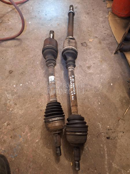 Poluosovina Megan 2 1.9 dci