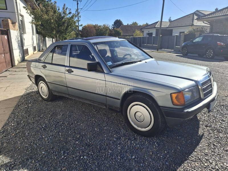 Mercedes Benz 190 