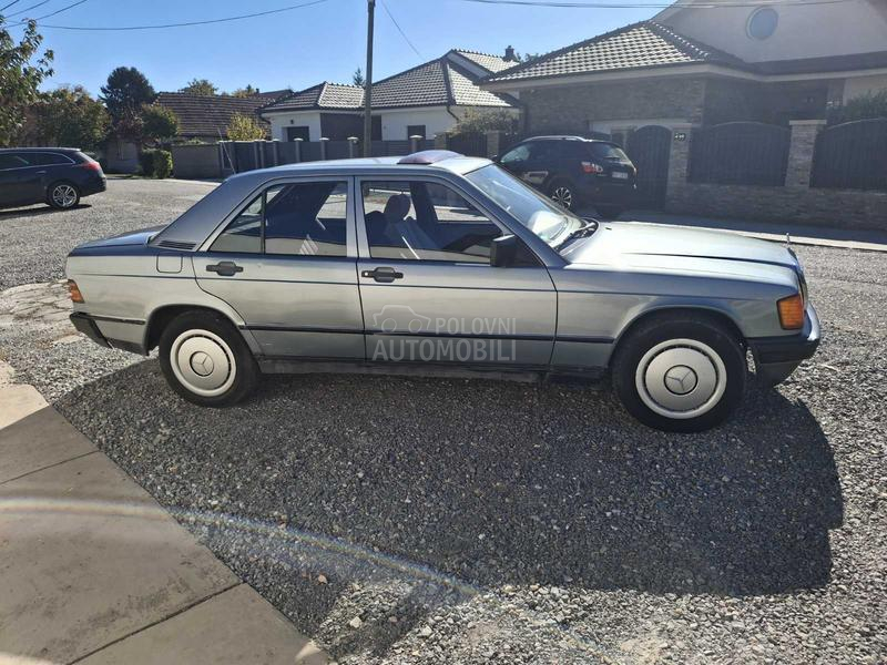 Mercedes Benz 190 