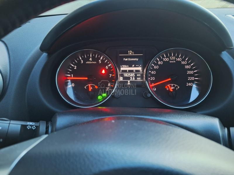 Nissan Qashqai 1.6b Atmosferac