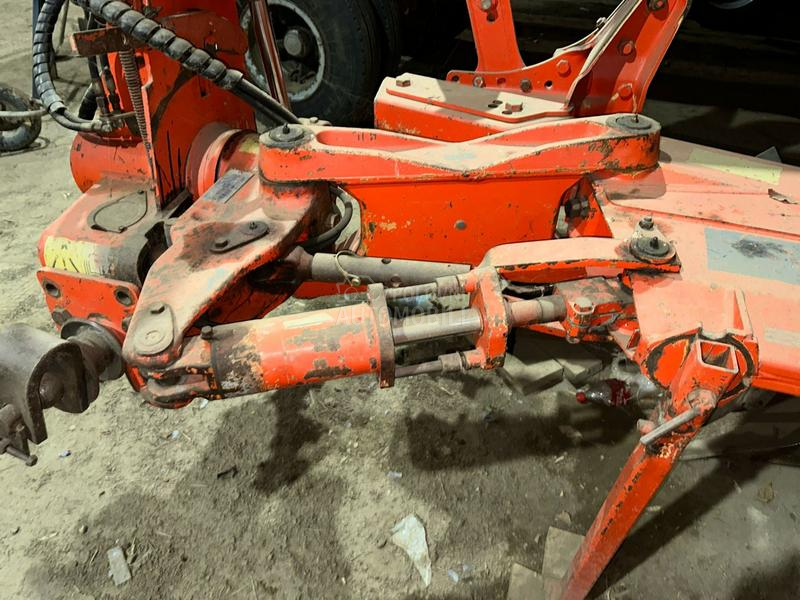 Kuhn MM151