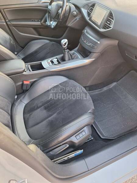 Peugeot 308 2,0 BlueHDi  Allure