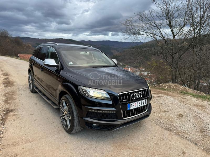Audi Q7 