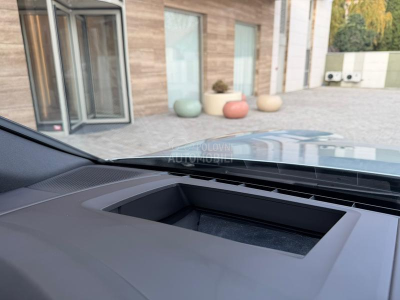 Porsche Cayenne hybrid/matrix/pan