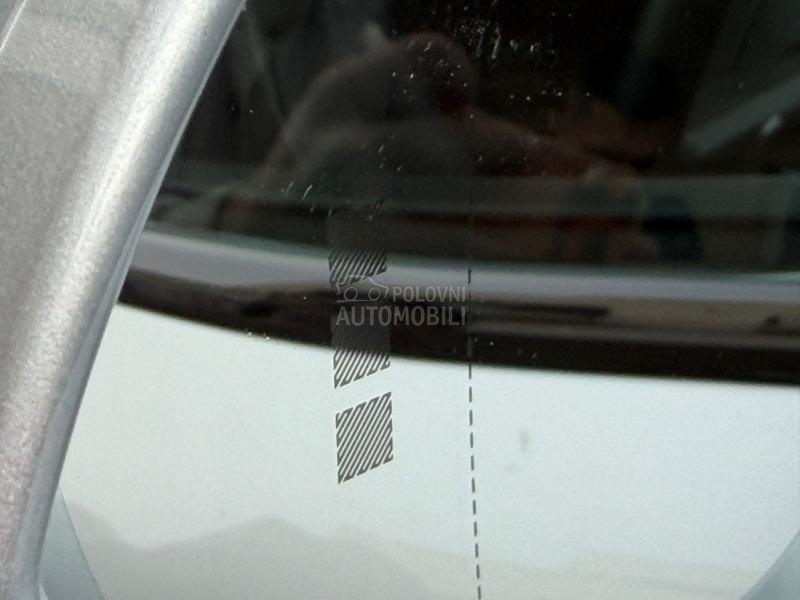 Porsche Cayenne hybrid/matrix/pan