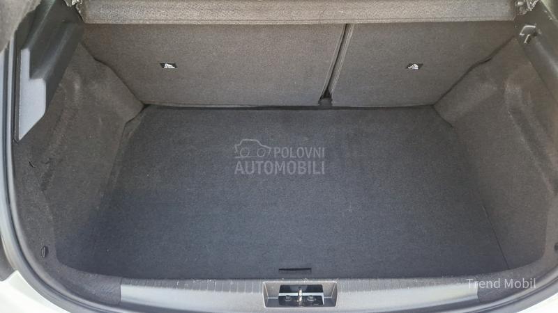 Peugeot 208 1.5 hdi Bussines