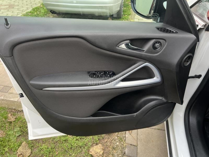 Opel Zafira C.N.G METAN