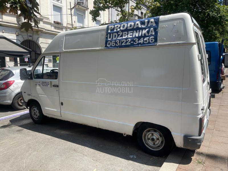 Renault Trafic 