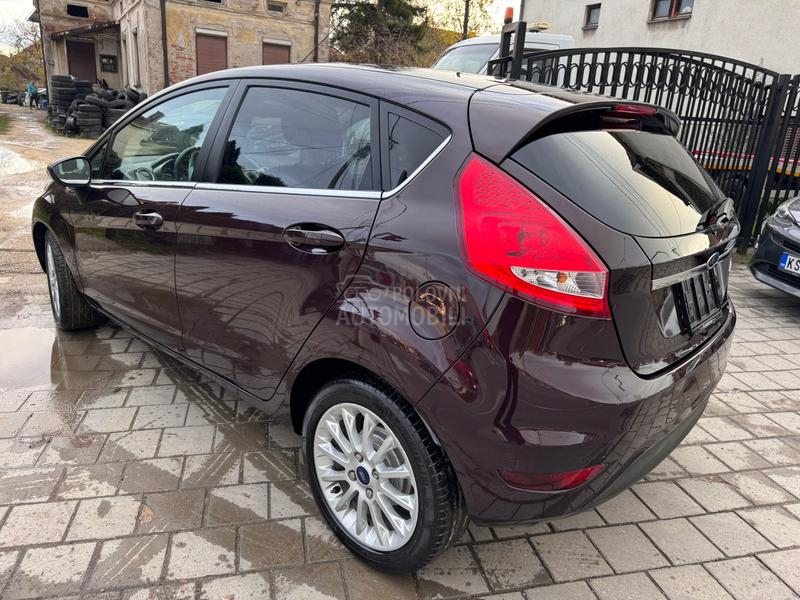 Ford Fiesta 1.6 BEN ŠVAJ NOV