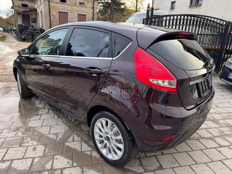 Ford Fiesta 1.6 BEN ŠVAJ NOV