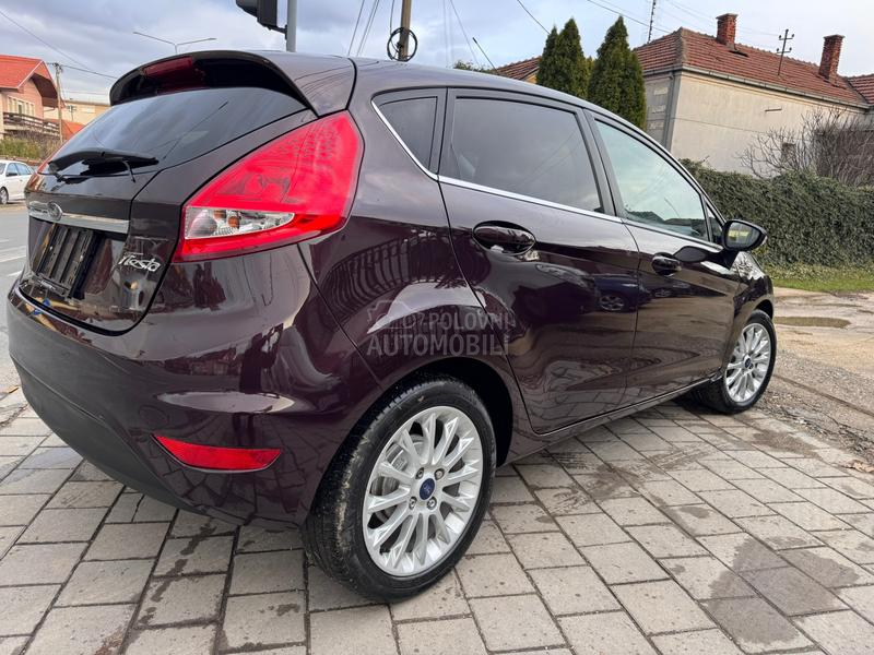 Ford Fiesta 1.6 BEN ŠVAJ NOV