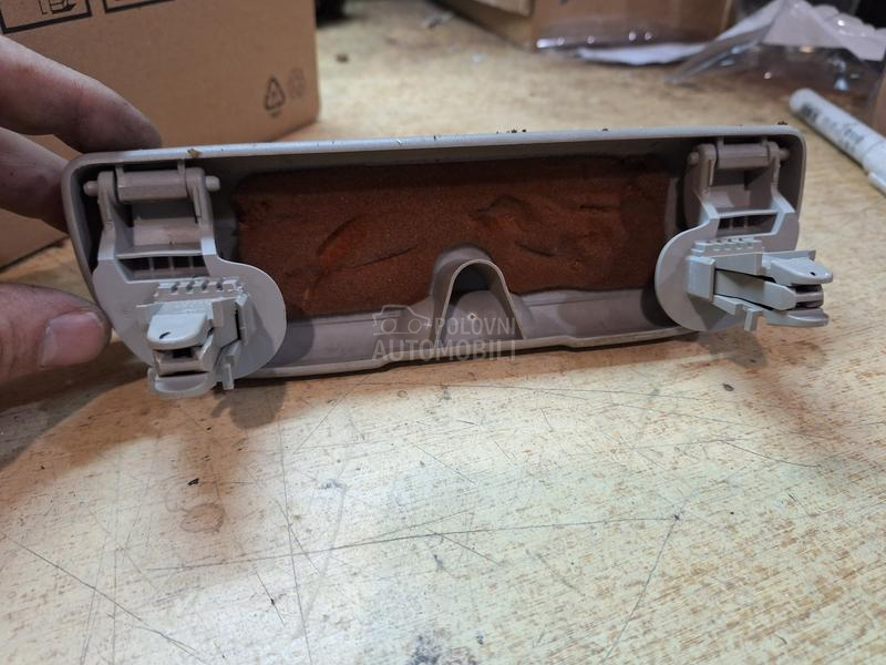 Drzac naočara Megan 2