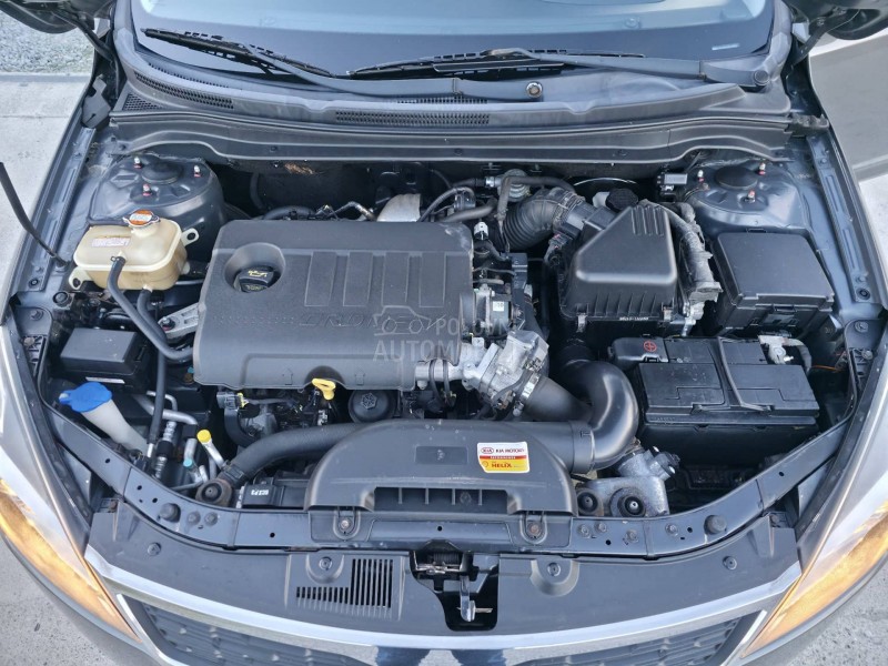 Kia cee`d 1.6 CRDI N.A.V.I