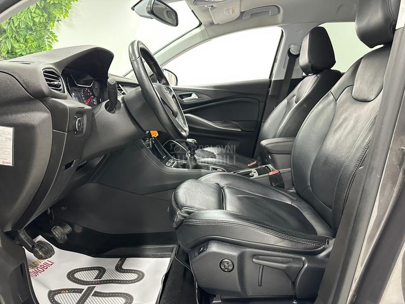 Opel Grandland X 1.2 INNOVATION