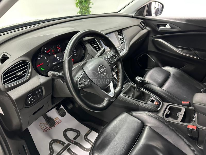 Opel Grandland X 1.2 INNOVATION