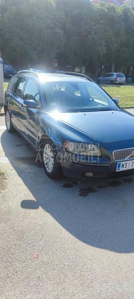 Volvo V50 