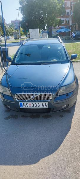 Volvo V50 