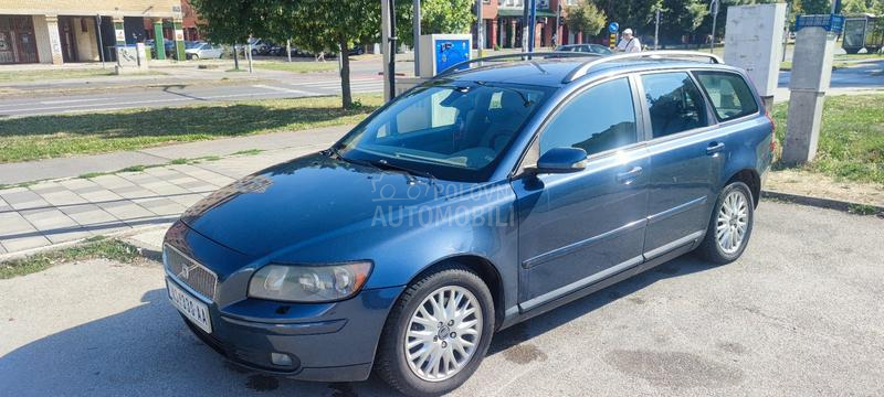 Volvo V50 