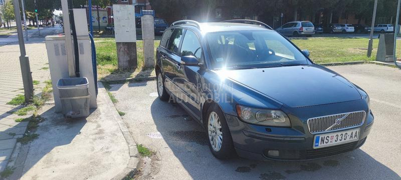 Volvo V50 