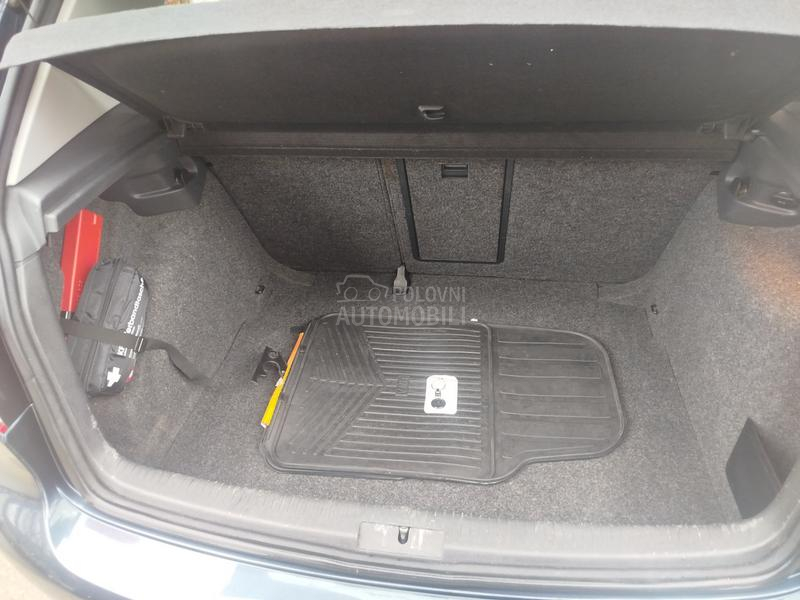 Volkswagen Golf 6 1.6 TDI RABBIT