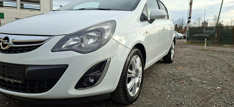 Opel Corsa D 1.2 REZERVISA NO