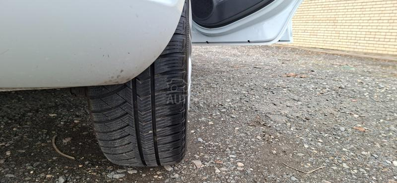 Opel Corsa D 1.2 REZERVISA NO