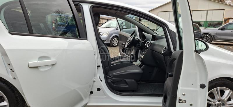 Opel Corsa D 1.2 REZERVISA NO