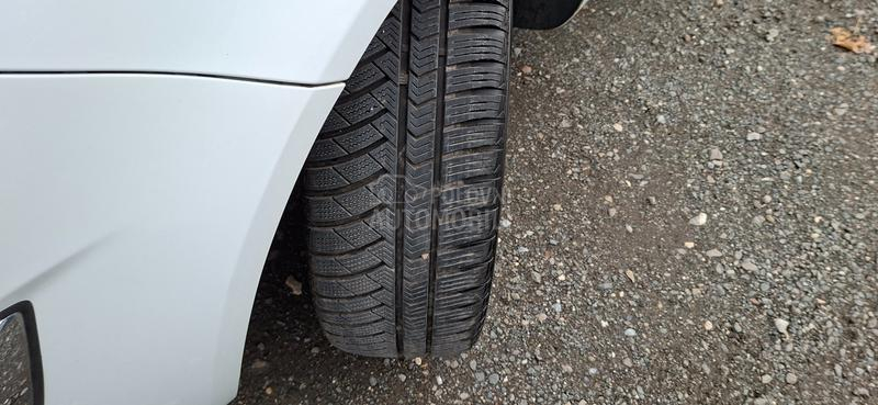 Opel Corsa D 1.2 REZERVISA NO