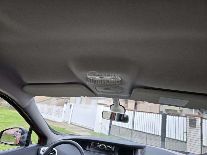 Renault Scenic 1.5 dci