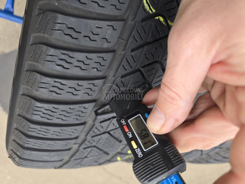 Pirelli 205/60 R16 Zimska
