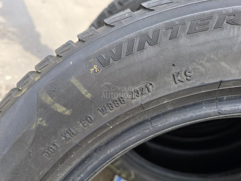 Pirelli 205/60 R16 Zimska