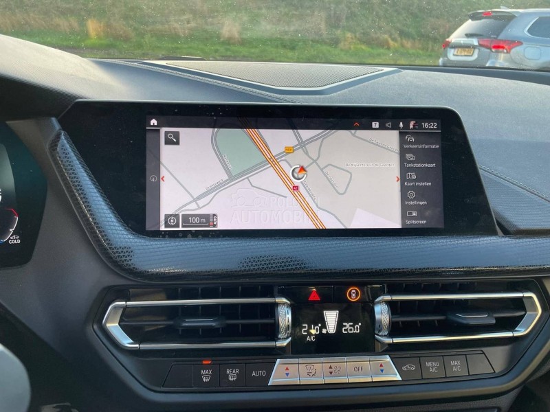 BMW 118 i EXECUTIVE AUT