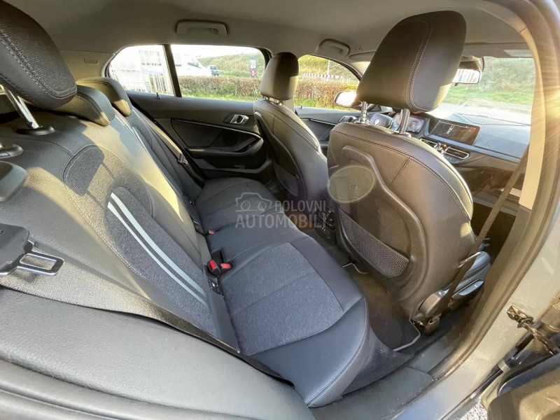 BMW 118 i EXECUTIVE AUT