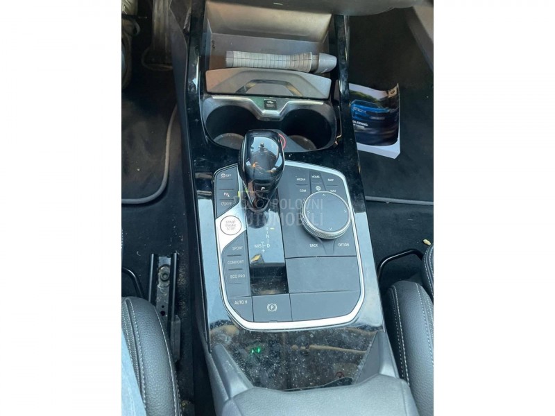 BMW 118 i EXECUTIVE AUT