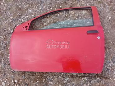 Prednja leva vrata za Fiat Punto