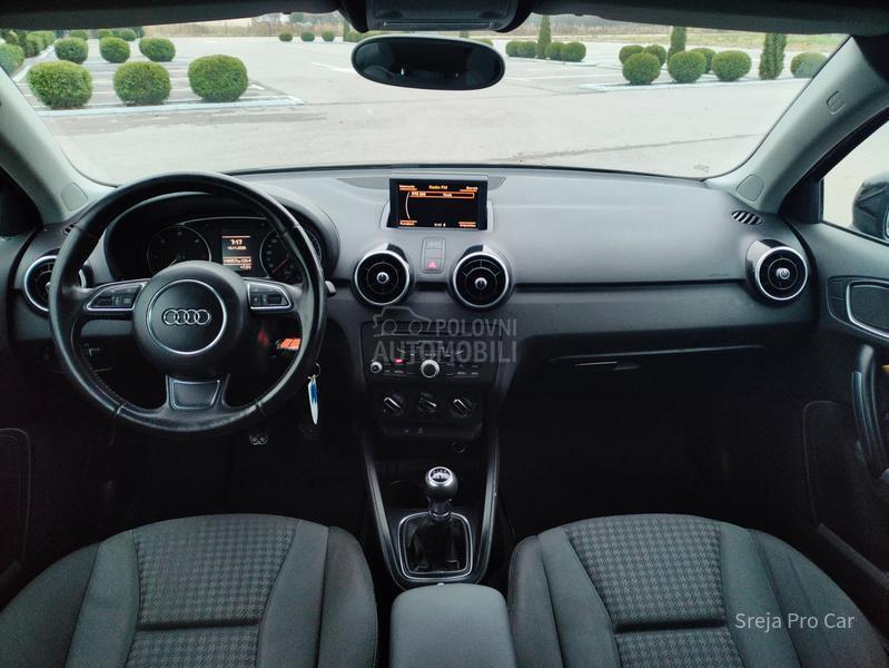 Audi A1 NOV PLIVAJUĆI